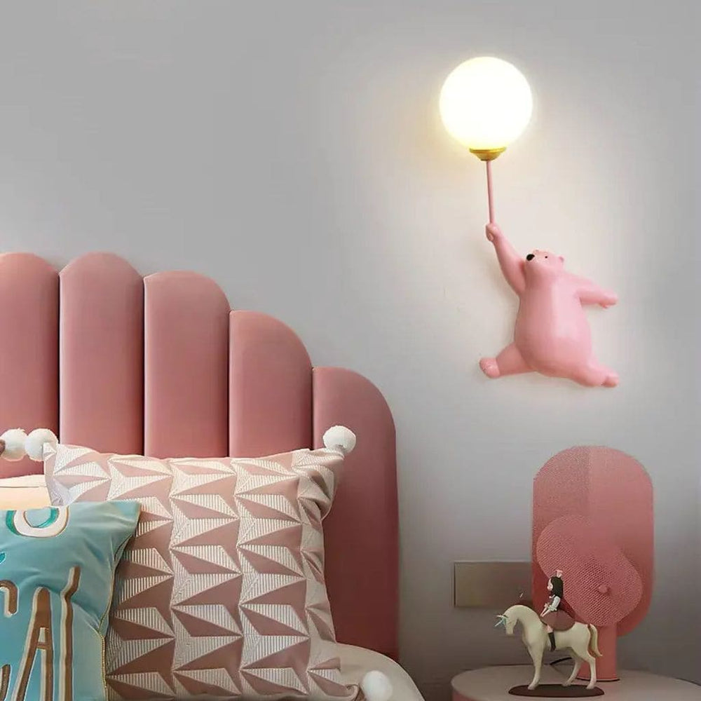 Luce da parete con orso cartone animato