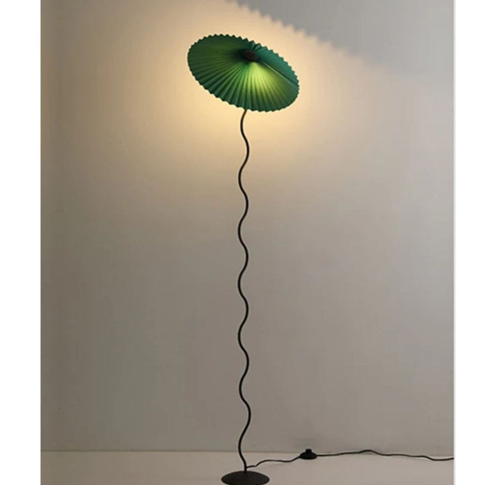 Lampada del pavimento in tessuto fluito LED nordico minimalista