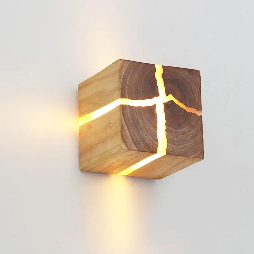 Lampada da Parete Cubo in Resina e Legno