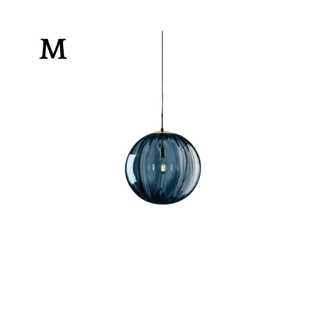 Lampadario moderno con palline di vetro colorate